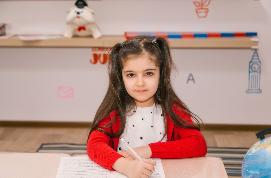 Курсы Fun for School в детской школе развития London Express Junior